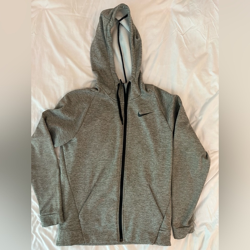 Nike dry fit men’s gray zip hip hoodie. Small